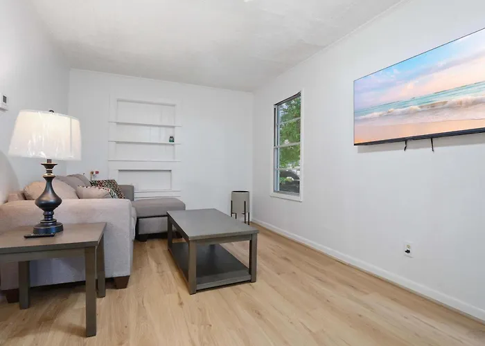 Byron St 5br Single Unit Downtown Lafaytte Appartement *